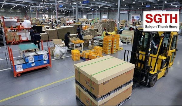 Hàng hóa sẽ được phân loại trong kho trước khi chuyển đến cho khách hàng